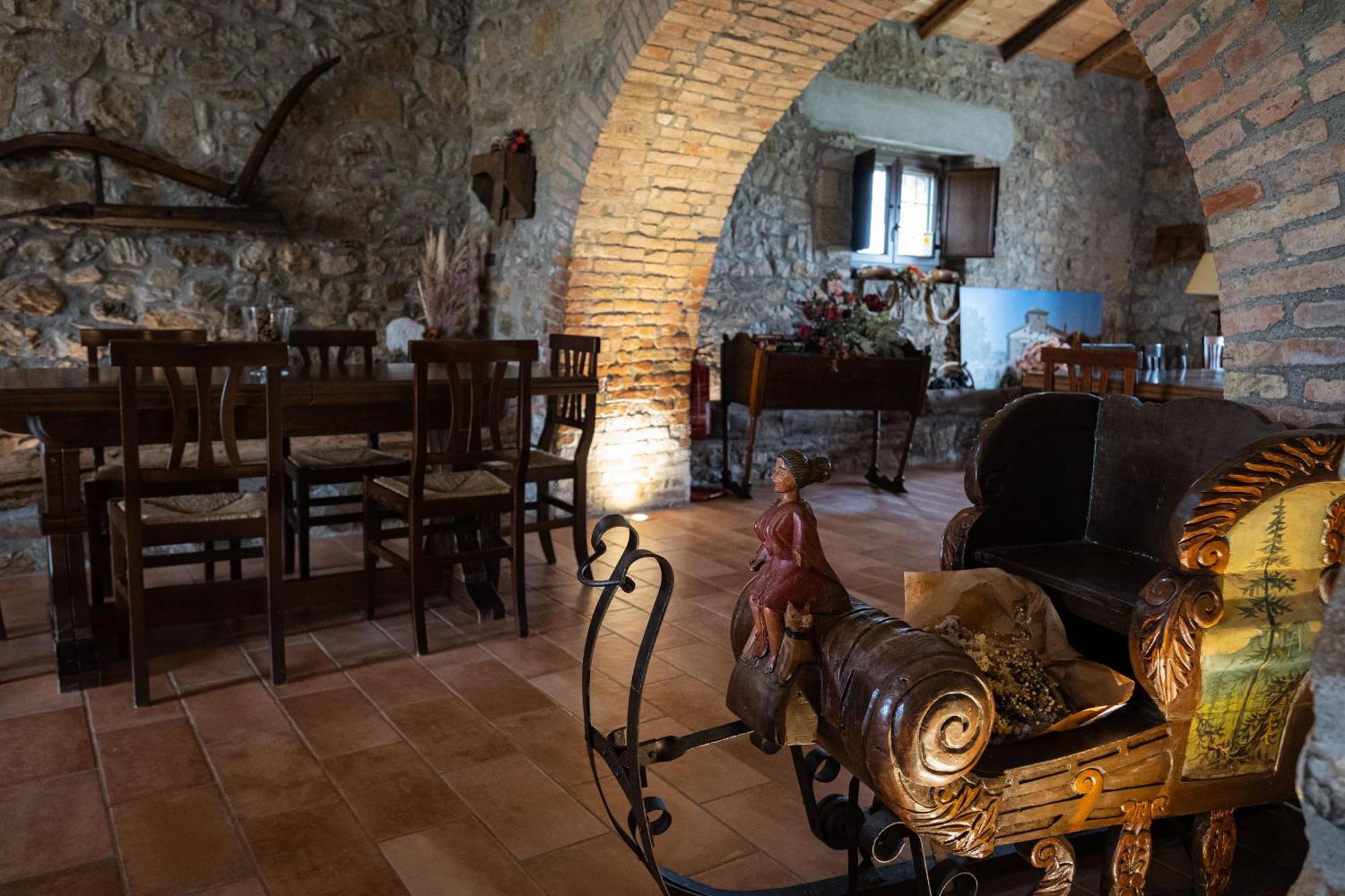 Gasthaus Country Relais La Torretta Baronale San Giorgio del Sannio Exterior foto
